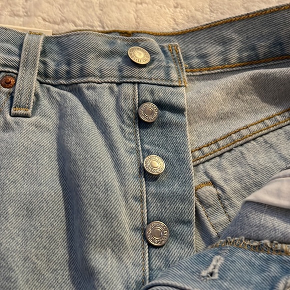Brand new ripped jean 501 shorts - Picture 8 of 10